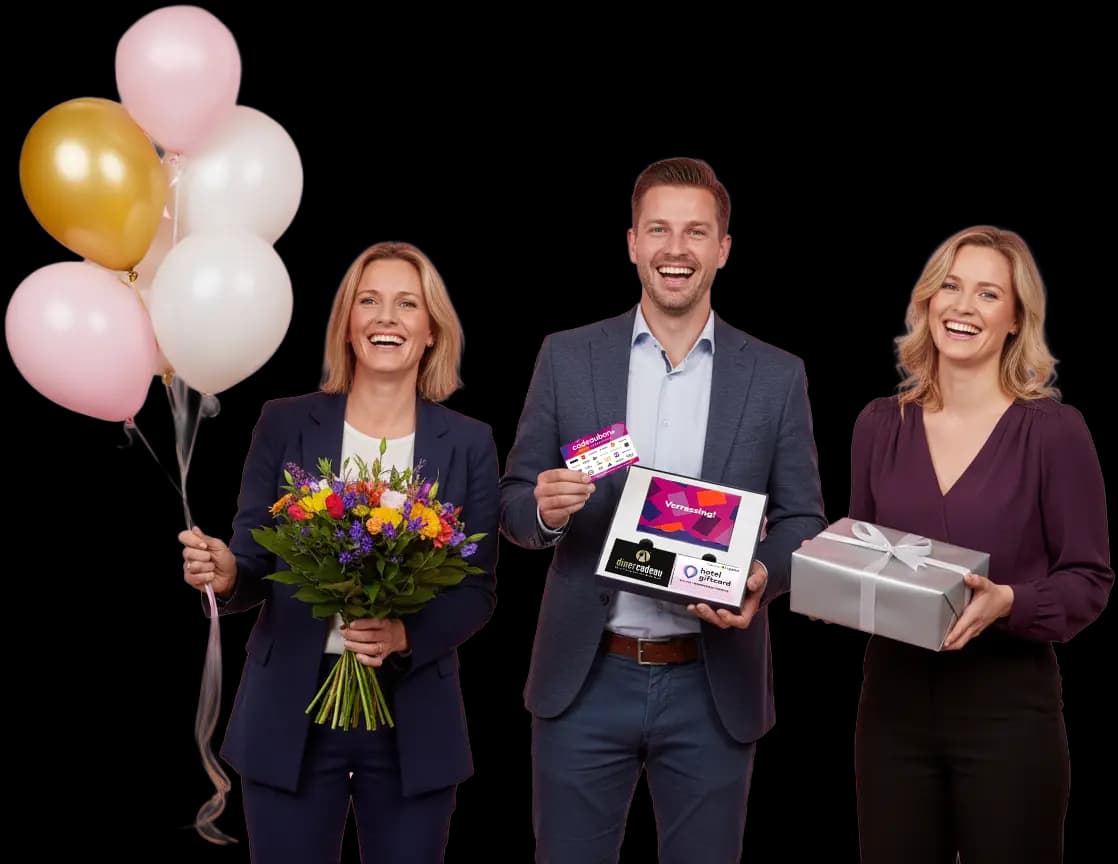 Drie zakelijke collega's met ballonnen, bloemen, een cadeau en cadeaukaarten