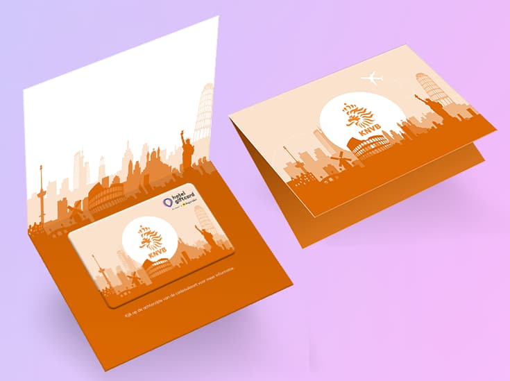 Hotel Giftcard van de KNVB met bijpassende wenskaart met skyline-motief